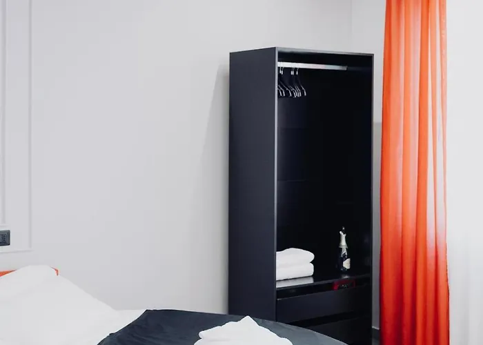 Guest Star * ג'ויה טאורו